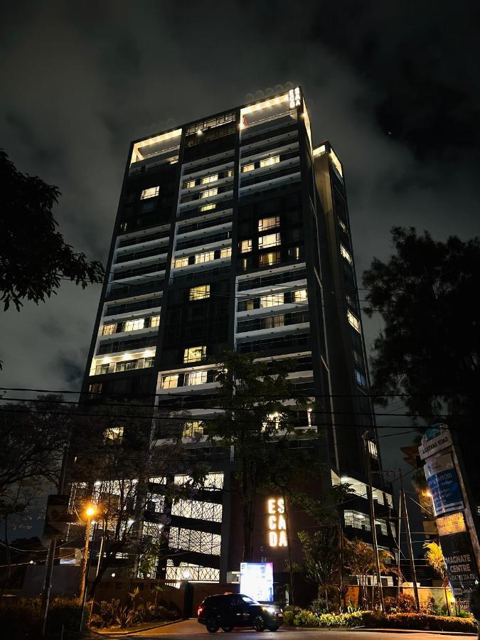 Escada Next Level Luxurious Home Nairobi Bagian luar foto